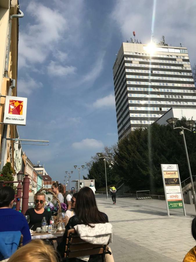 Central Apartments Veszprém Zewnętrze zdjęcie
